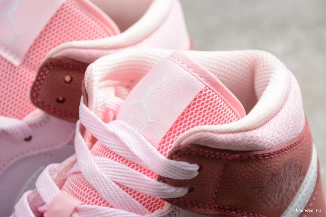 (W) 1 Pink Jordan CW5379-600 Digital Mid Air 1002